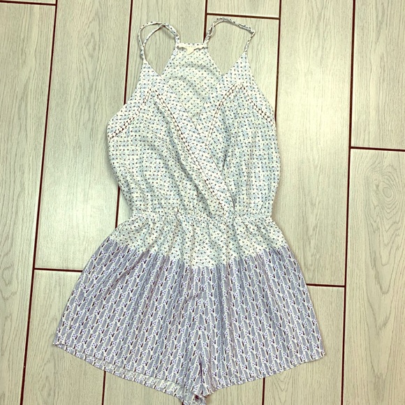 ILLA ILLA Dresses & Skirts - Beautiful Romper ✨💙✨